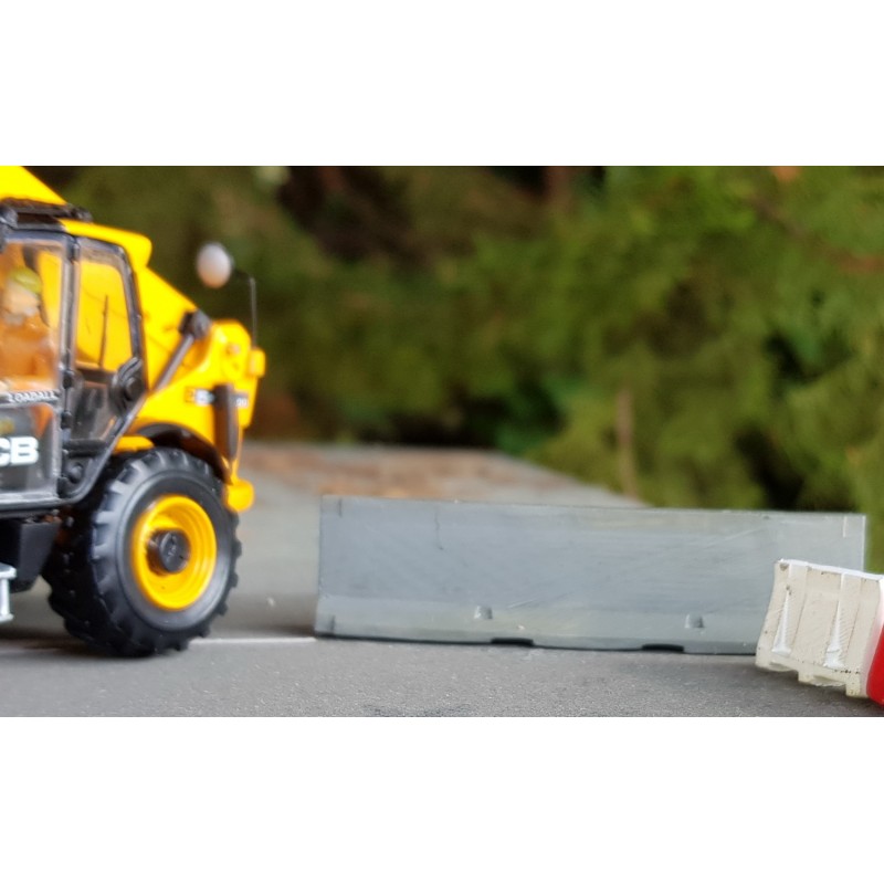 CONCRETE NEW JERSEY SCALE 1/50 ART. 50002
