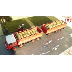 CARICO SACCHI PER  FIAT 690 MILLEPIEDI BREKINA SCALA 1/87 H0 ART. 87700