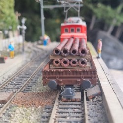 LOADING IRON PIPES 1/87 H0 ITEM 87324