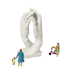 MONUMENTO PER DIORAMA MANI CHE SI TOCCANO 1/160 1/87 N H0 87750